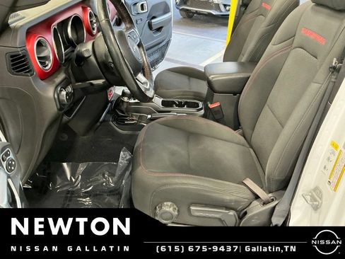 Used 2019 Jeep Wrangler Unlimited Rubicon w/ Steel Bumper Group AWD/4WD image 18
