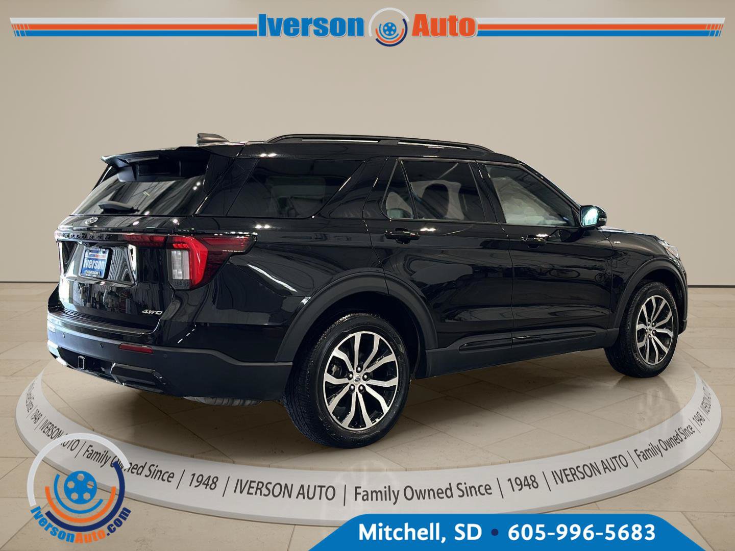 Used 2025 Ford Explorer ST-Line AWD/4WD image 7