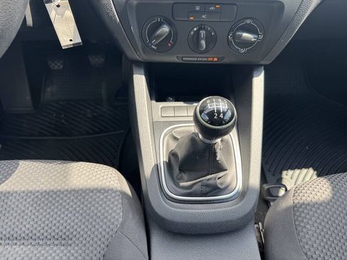 Used 2011 Volkswagen Jetta Sedan FWD image 14