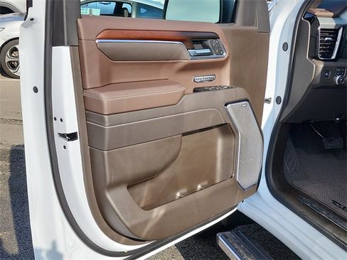 New 2026 GMC Sierra 1500 Denali w/ Denali Reserve Package image 13