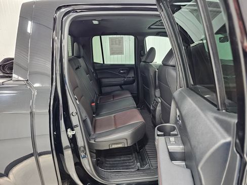 Used 2022 Honda Ridgeline Black Edition image 17
