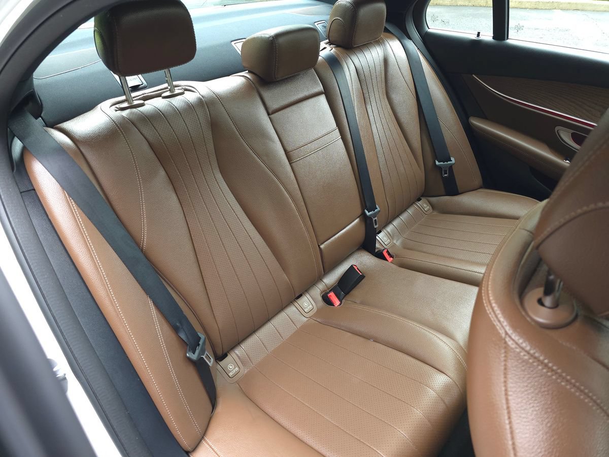 Used 2023 Mercedes-Benz E 350 4MATIC Sedan image 17