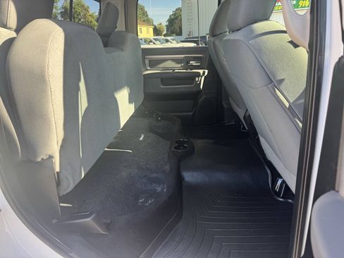 Used 2015 RAM 3500 SLT AWD/4WD image 16