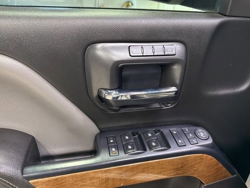 Used 2016 Chevrolet Silverado 1500 LTZ AWD/4WD image 36