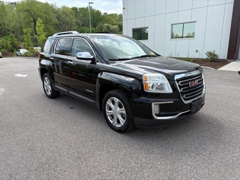 Used 2017 GMC Terrain SLT w/ Open Road Package AWD/4WD image 4