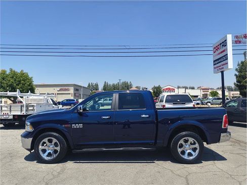 Used 2017 RAM 1500 Laramie w/ Convenience Group AWD/4WD image 16