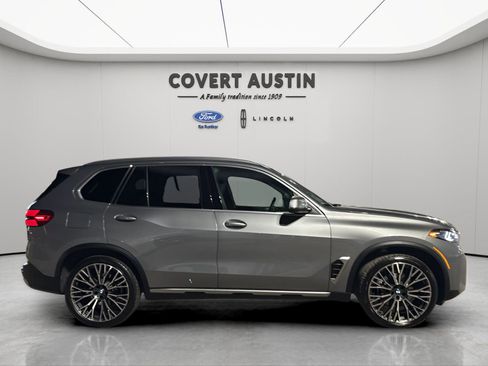 Used 2024 BMW X5 xDrive40i w/ Premium Package image 4