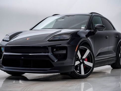 New 2025 Porsche Macan 4S Electric image 1