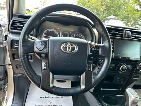Used 2023 Toyota 4Runner TRD Off-Road Premium AWD/4WD image 22