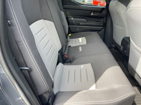 Used 2025 Toyota Tacoma TRD Sport AWD/4WD image 18