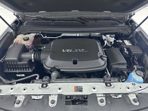 Used 2020 Chevrolet Colorado LT AWD/4WD image 48