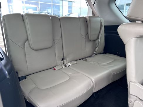 Used 2019 Nissan Armada Platinum image 34