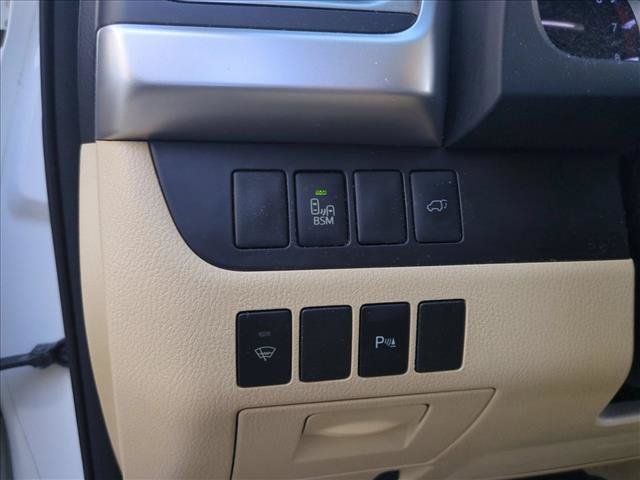 Used 2014 Toyota Highlander Limited FWD image 13