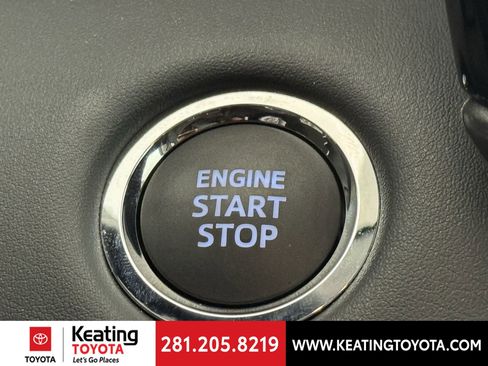 Used 2023 Toyota Highlander LE FWD image 30