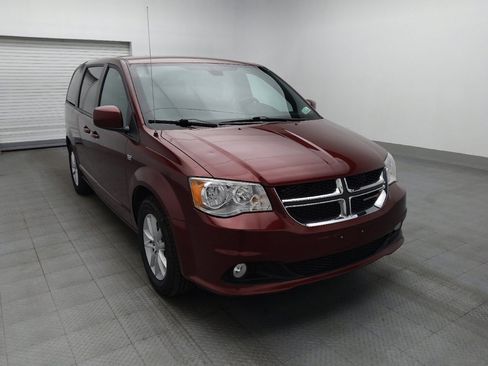 Used 2019 Dodge Grand Caravan SE FWD image 13