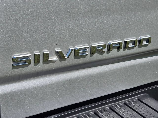 Used 2023 Chevrolet Silverado 2500 LT AWD/4WD image 15