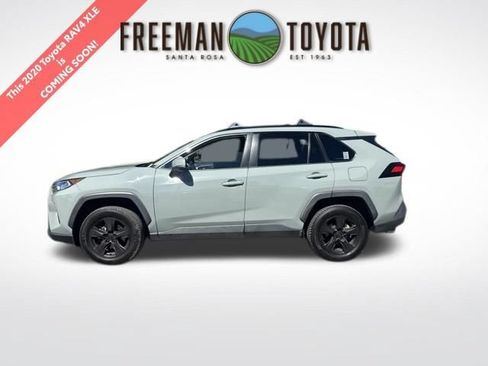 Used 2020 Toyota RAV4 XLE w/ Convenience Package AWD/4WD image 1