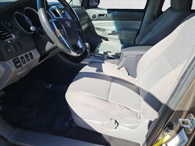 Used 2014 Toyota Tacoma PreRunner w/ SR5 Package RWD image 15