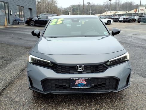 Used 2025 Honda Civic Sport image 2