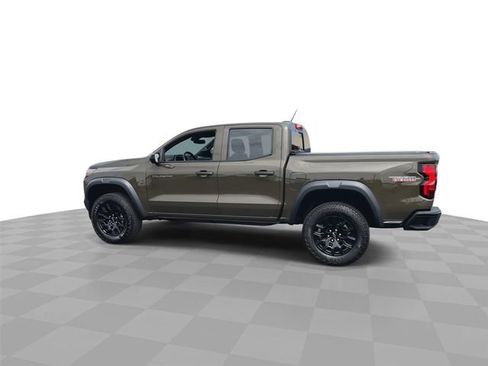 Used 2025 Chevrolet Colorado Trail Boss AWD/4WD image 6