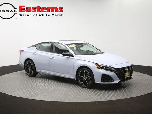 Used 2023 Nissan Altima 2.5 SR AWD/4WD image 49
