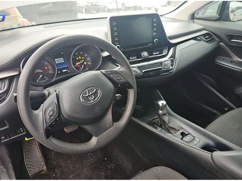 Used 2021 Toyota C-HR LE image 17