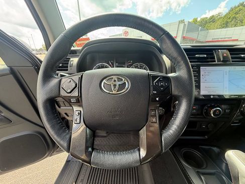 Used 2023 Toyota 4Runner TRD Off-Road Premium w/ Moonroof Package AWD/4WD image 8