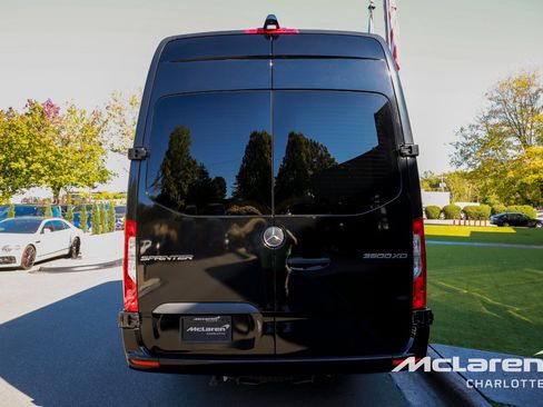 Used 2020 Mercedes-Benz Sprinter 3500 w/ Windows All Around Package image 6