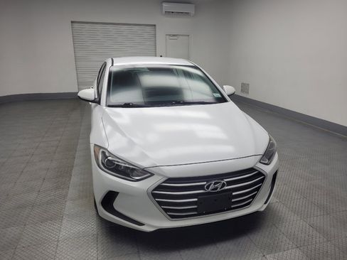 Used 2017 Hyundai Elantra SE image 14