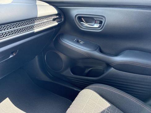 Certified 2024 Honda HR-V Sport image 31