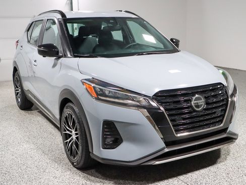 Used 2021 Nissan Kicks SR image 5