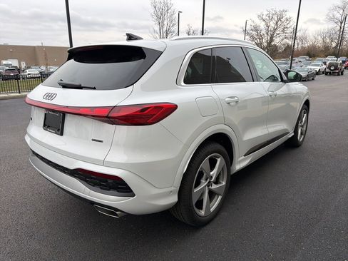 Certified 2025 Audi Q5 Prestige image 5