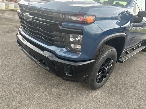 New 2026 Chevrolet Silverado 2500 Custom w/ Custom Value Package AWD/4WD image 9