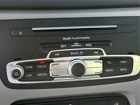 Used 2016 Audi Q3 2.0T Prestige w/ Prestige Package image 22