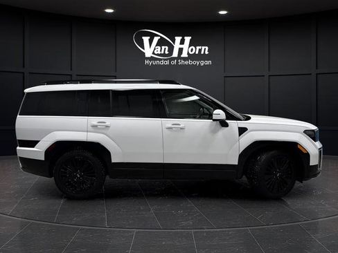 Used 2025 Hyundai Santa Fe Calligraphy image 2