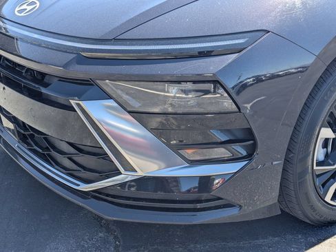 Used 2024 Hyundai Sonata SEL FWD image 12