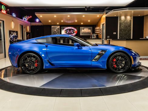 Used 2019 Chevrolet Corvette Z06 image 12