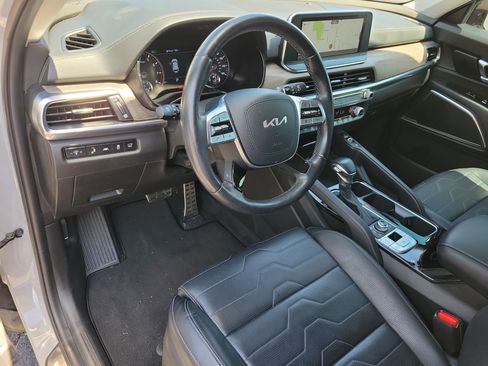 Used 2022 Kia Telluride SX w/ SX Prestige Package AWD/4WD image 4