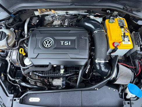 Used 2015 Volkswagen GTI S FWD image 39