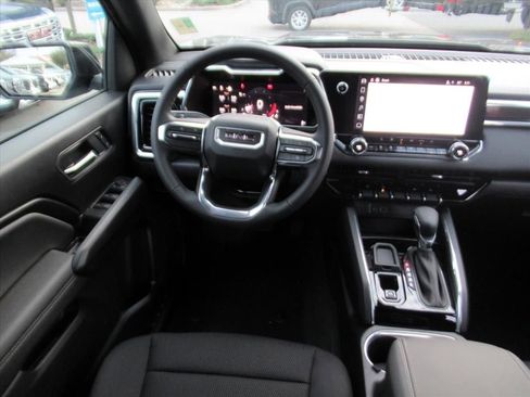 New 2026 GMC Canyon Elevation w/ Convenience Package image 14