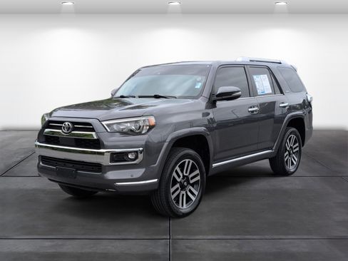 Used 2021 Toyota 4Runner Limited AWD/4WD image 6