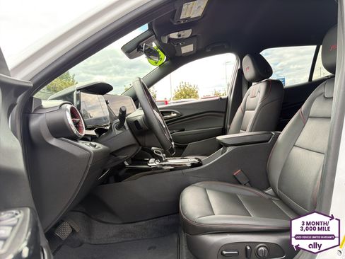 Used 2025 Chevrolet Trax RS w/ Driver Confidence Package FWD image 10