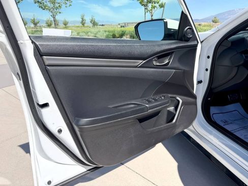 Used 2020 Honda Civic Sport image 28