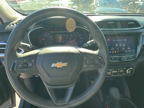 Used 2023 Chevrolet TrailBlazer LT w/ Convenience Package image 25