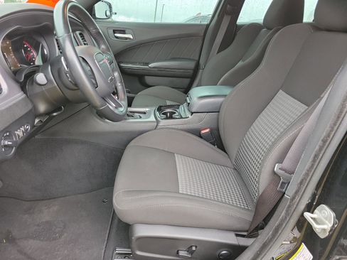 Used 2023 Dodge Charger R/T w/ Blacktop Package image 13