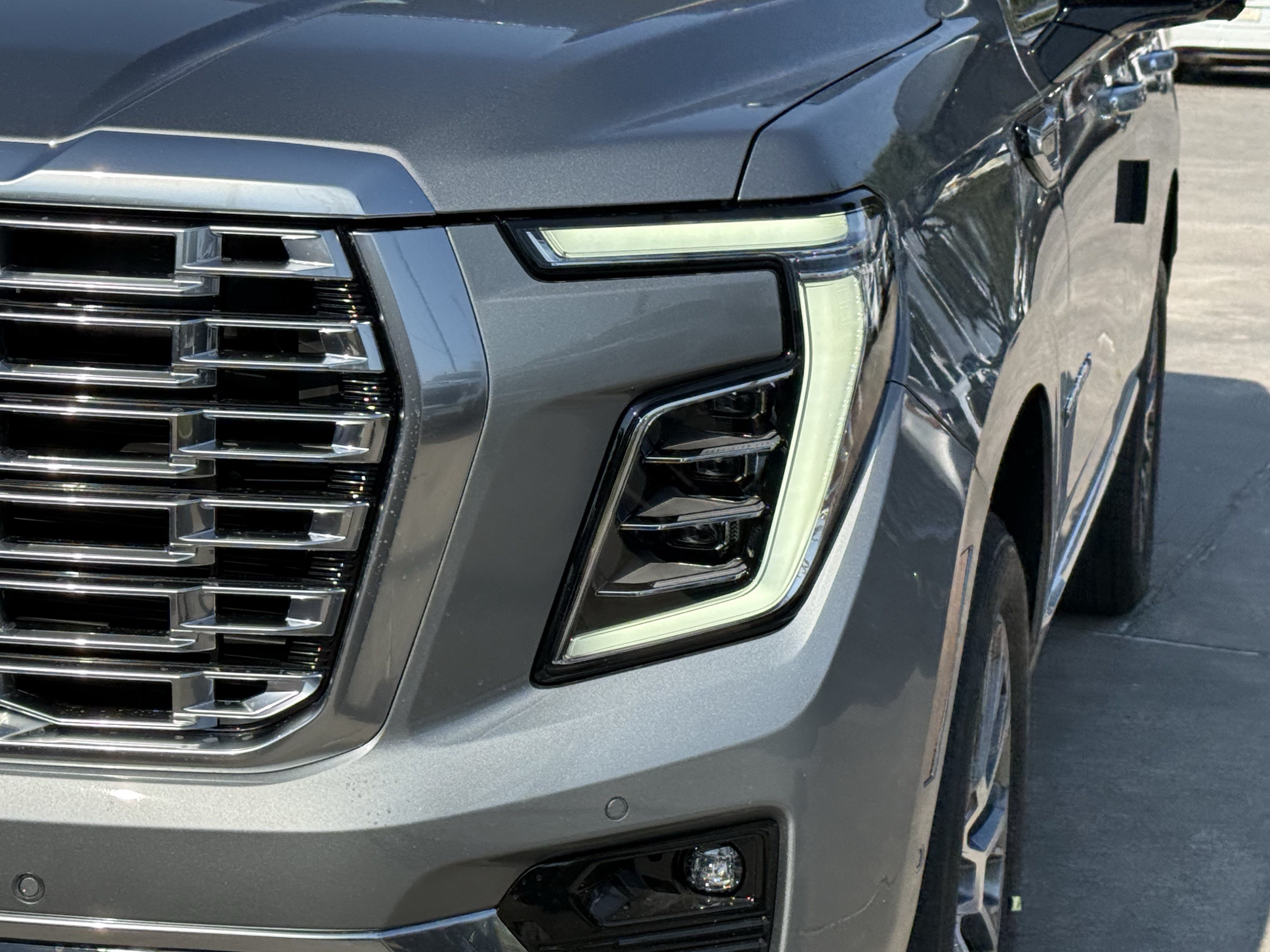 New 2027 GMC Yukon Denali w/ Sun & Power Step Package RWD image 8