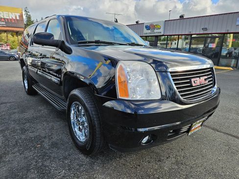 Used 2008 GMC Yukon XL SLT image 3