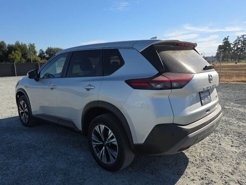 Used 2023 Nissan Rogue SV FWD image 7