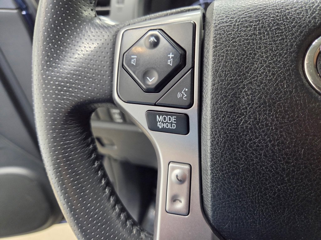 Used 2021 Toyota 4Runner SR5 AWD/4WD image 32