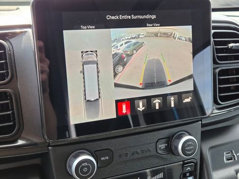 Used 2024 RAM ProMaster 3500 w/ Delivery Van Package FWD image 28